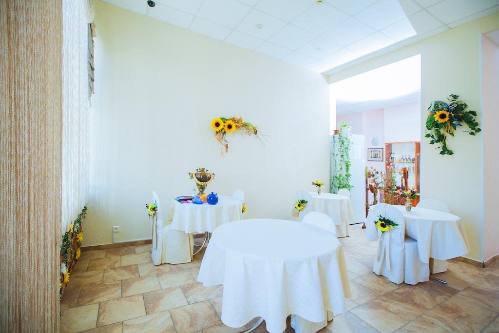Lira Boutique Hotel Mogilev Exterior photo